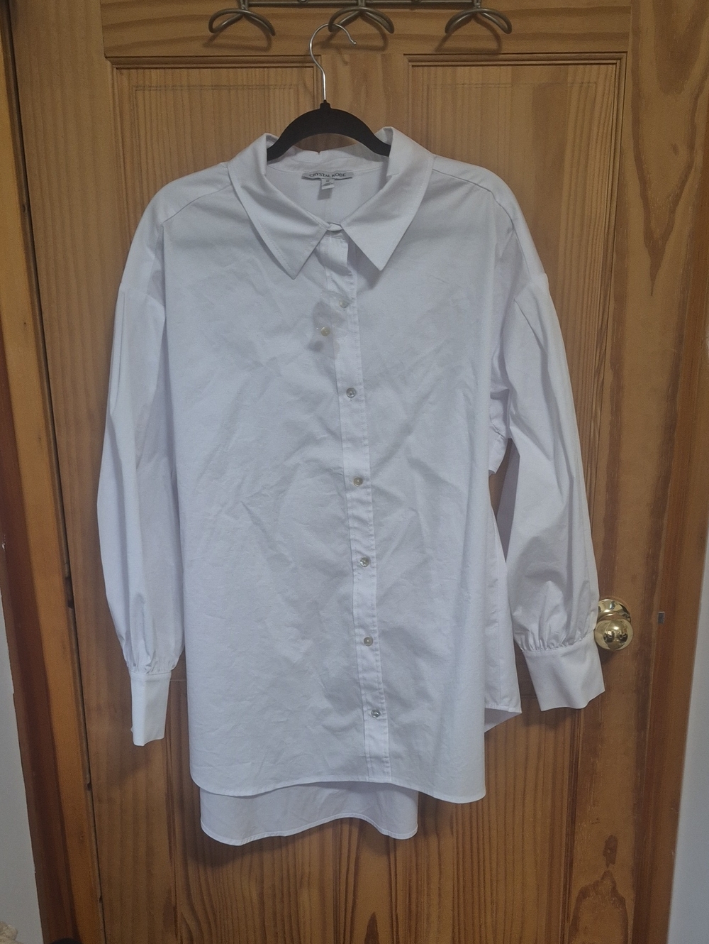 Women's White Button-Front Shirt with Classic Collar